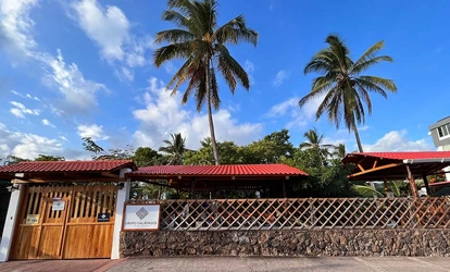 Entrada a la agencia Grupo Galápagos.