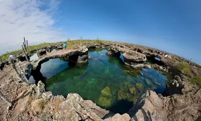 Los túneles en la isla Isabela.